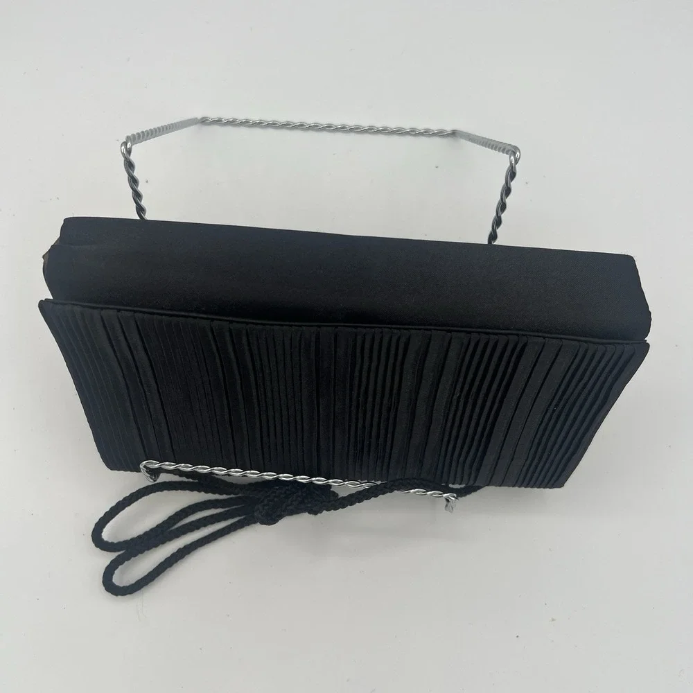 La Regale Black Ribbed Satin Polyester Evening‎ Purse